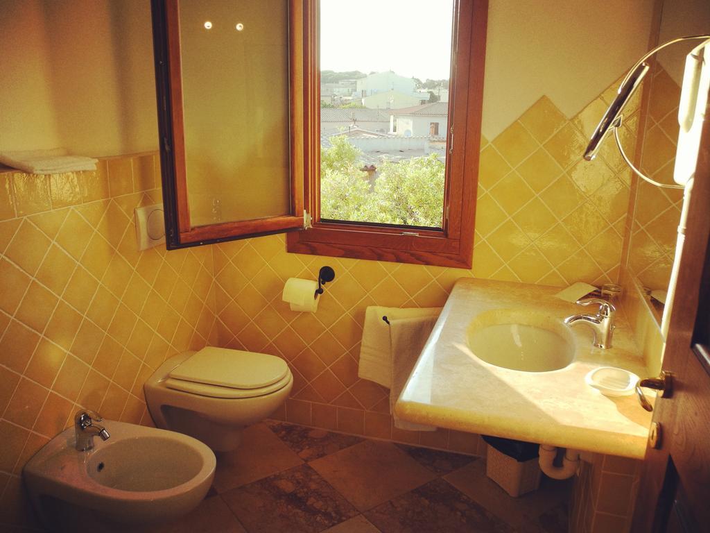 Hotel Сан Панталео Стая снимка